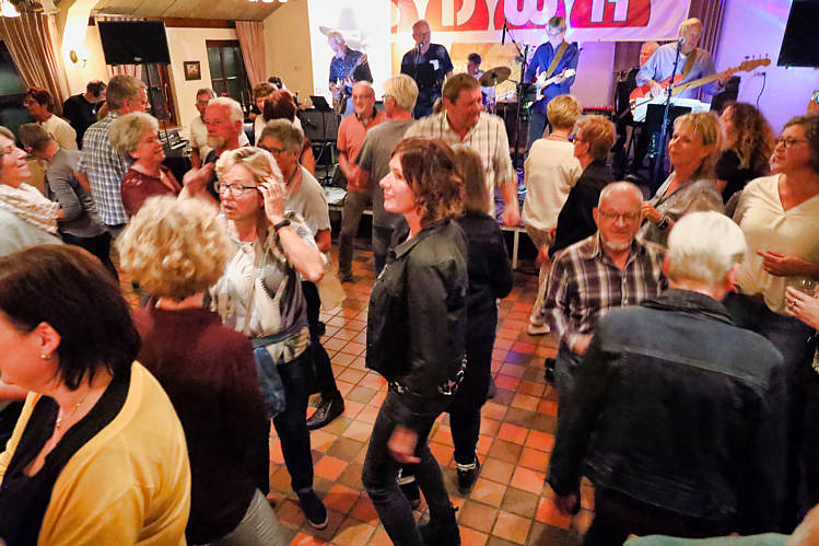 19 okt 2018 - SDWA terug naar de sixties avond met 'The Outlaws'_61